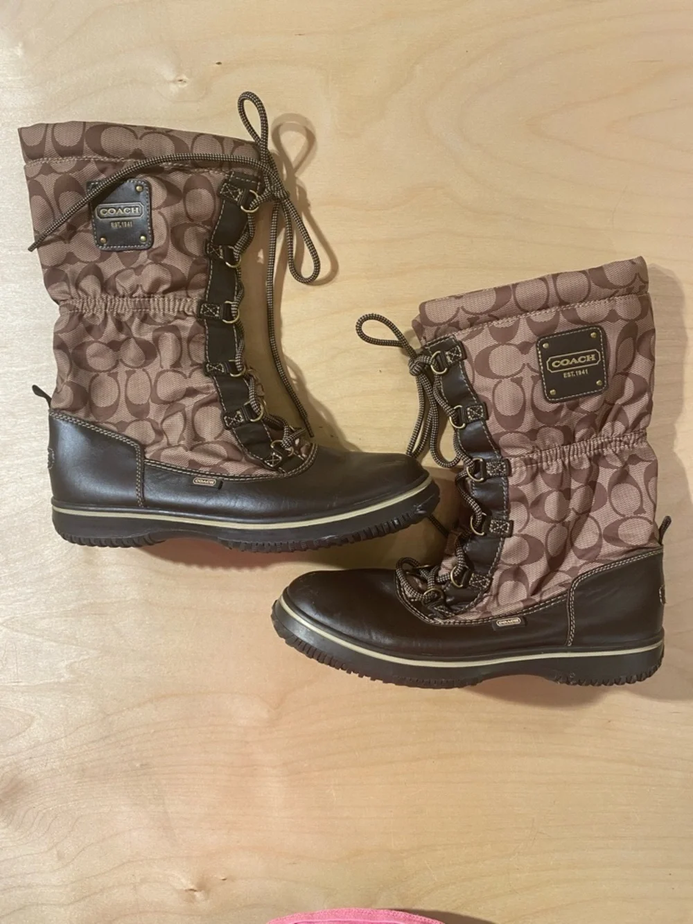 Coach Brown Signature Logo Lace-Up Winter Boots 8B (RD)